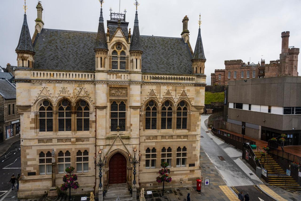 Inverness City Suites Bagian luar foto
