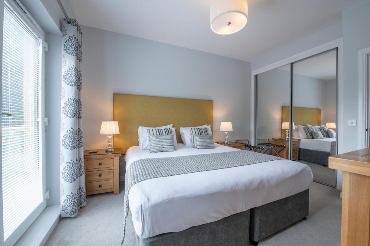 Inverness City Suites Bagian luar foto