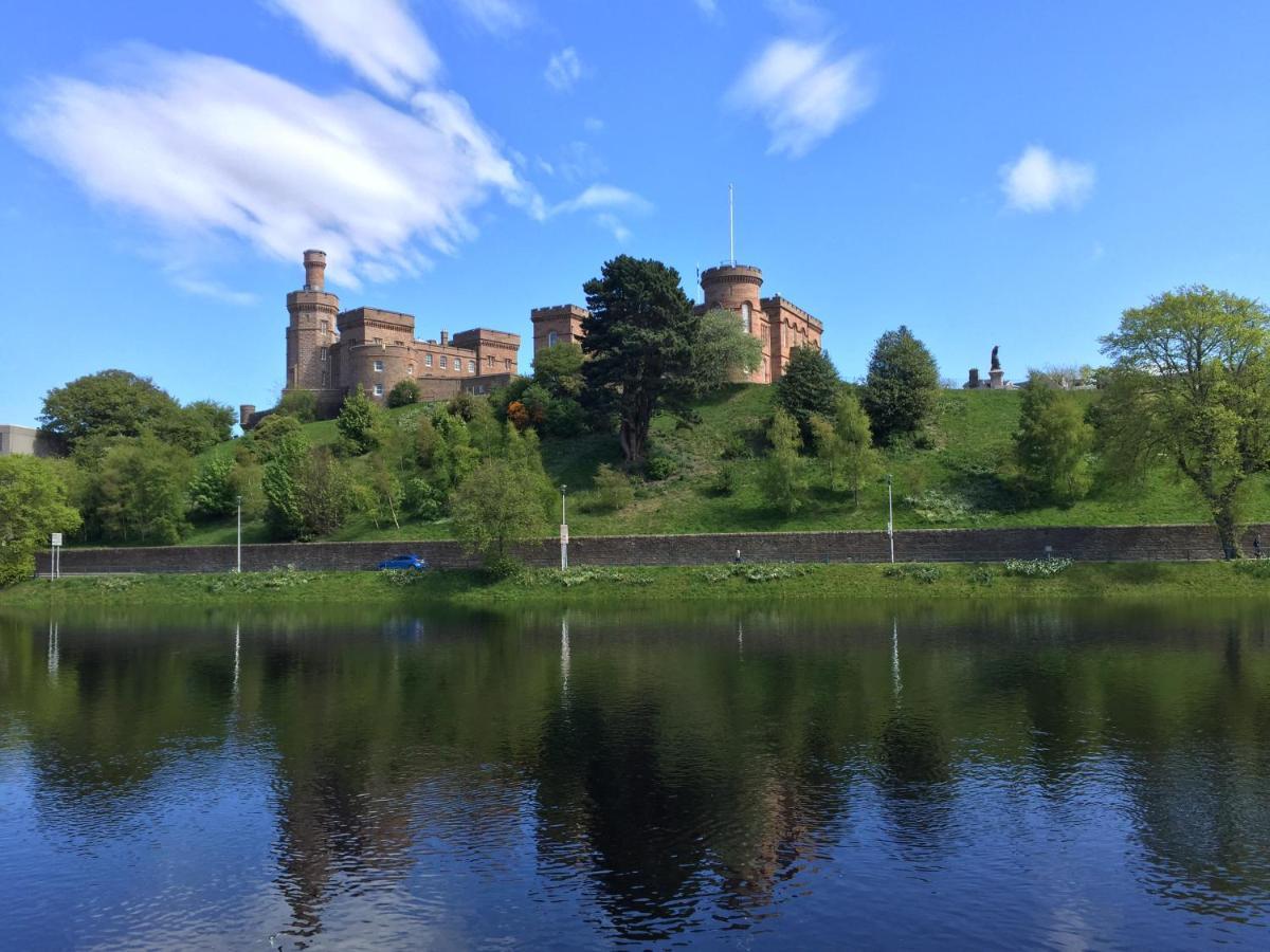 Inverness City Suites Bagian luar foto