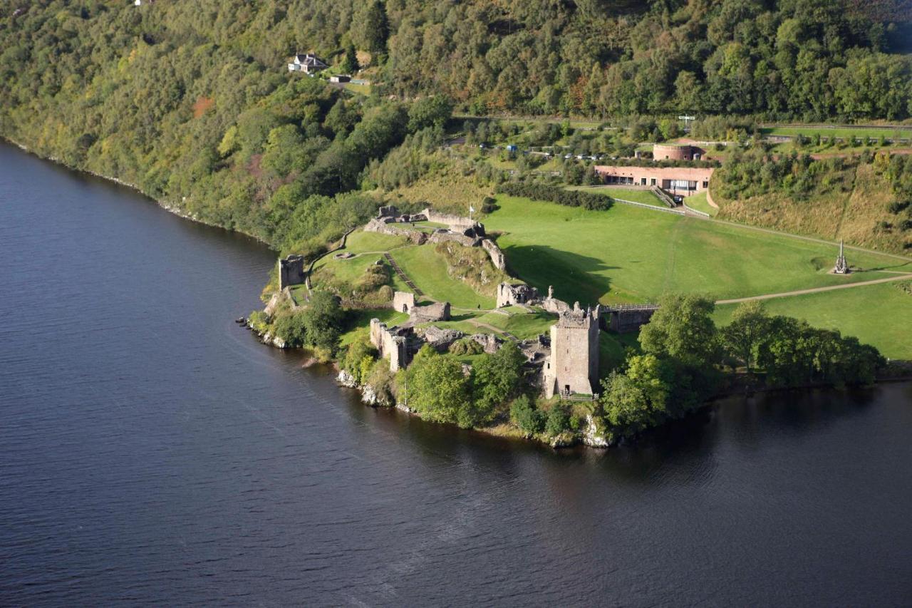 Inverness City Suites Bagian luar foto